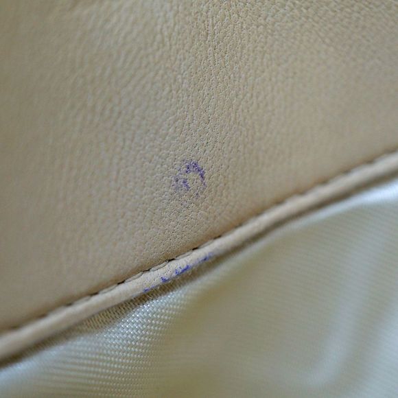 Chanel Beige Bag Chain Gold Metal Fittings - Picture 11 of 16